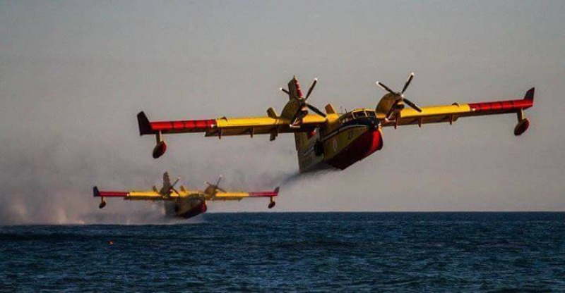abruzzo ancora assediato dalle fiamme canadair in volo su cinque fronti da Abruzzo24ore.tv abruzzo ancora assediato dalle fiamme canadair in volo su cinque fronti