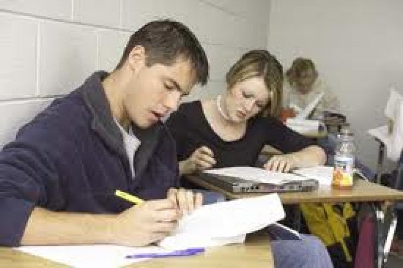 Esame Delle Domande Per Le Borse Di Studio Scolastiche A Pescara esame-delle-domande-per-le-borse-di-studio-scolastiche-a-pescara
