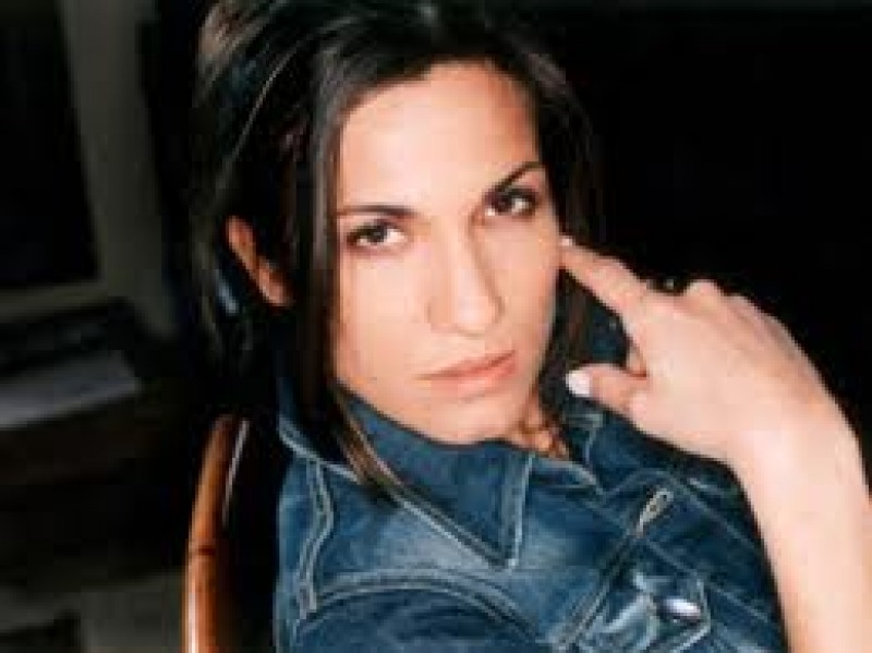 Stasera A Pescara Simona Bencini L ex Voce Dei Dirotta Su Cuba 