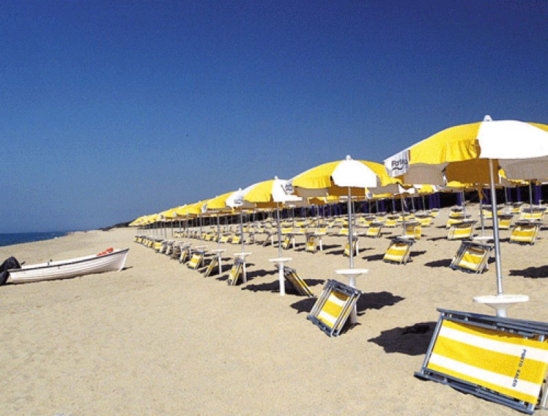 Concessioni demaniali stabilimenti chiusi contro direttiva